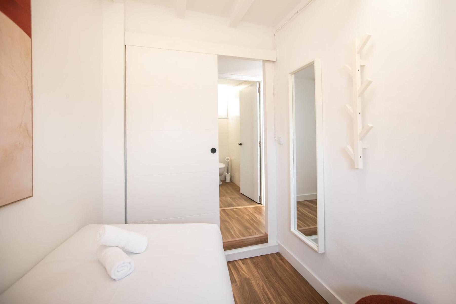 41ara1101- With Terrace Apartment