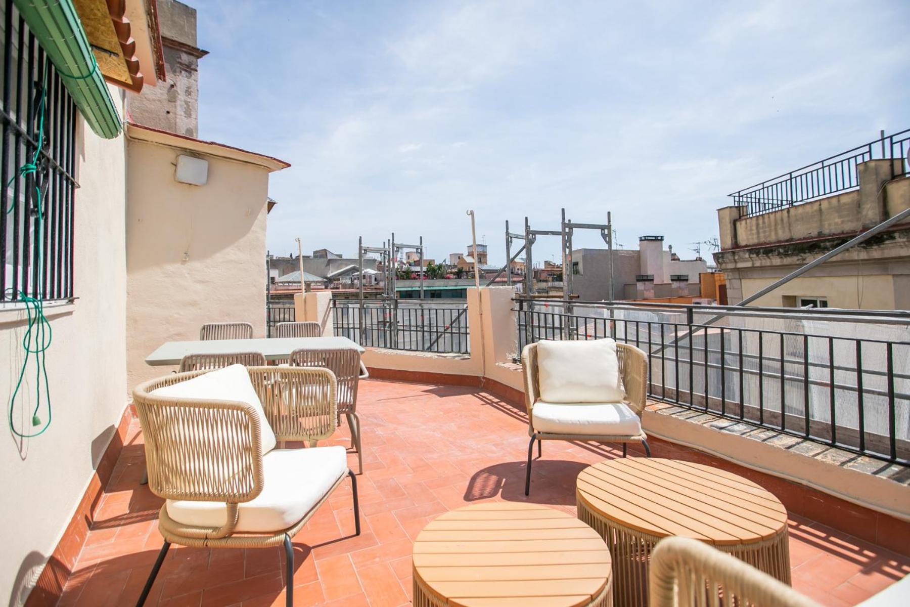 41ara1101- With Terrace Apartment *