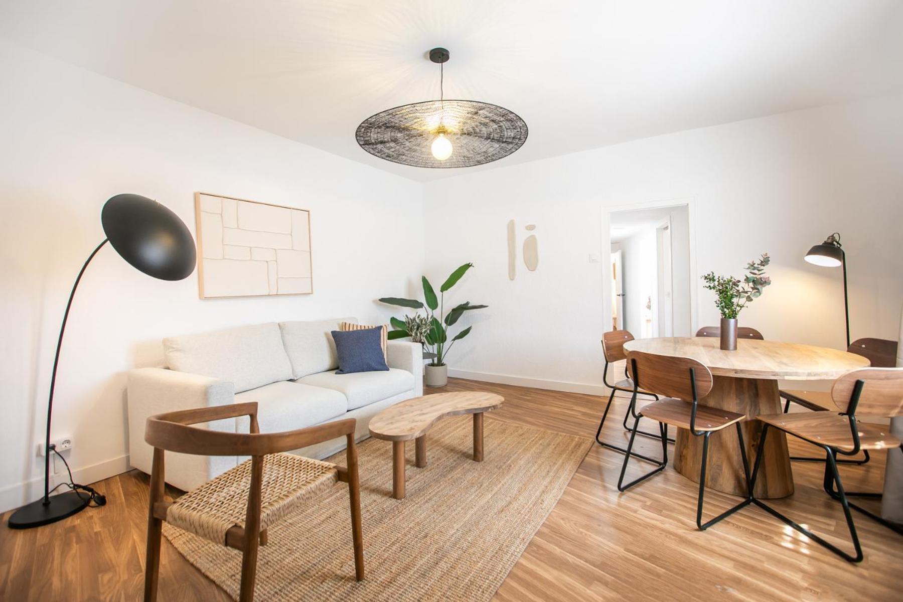41ara1101- With Terrace Apartment *