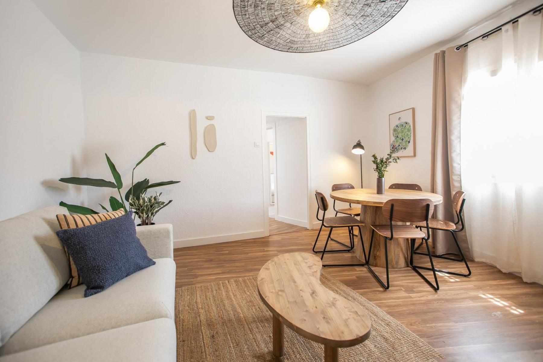 Apartment 41ara1101- With Terrace *